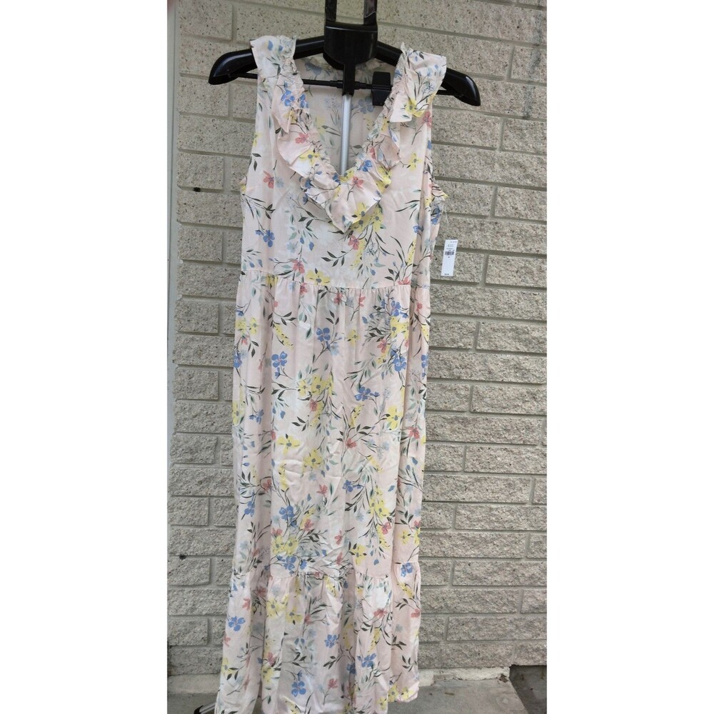Sleeveless Women's Dress Floral Midi Tired V-Neck  | size Medium